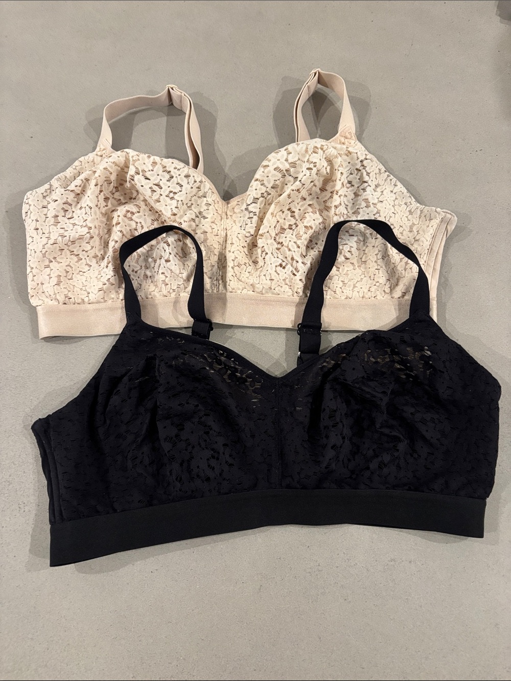 Chantelle Norah Supportive Wireless Bra- lot of 2 - Picture 4 of 8